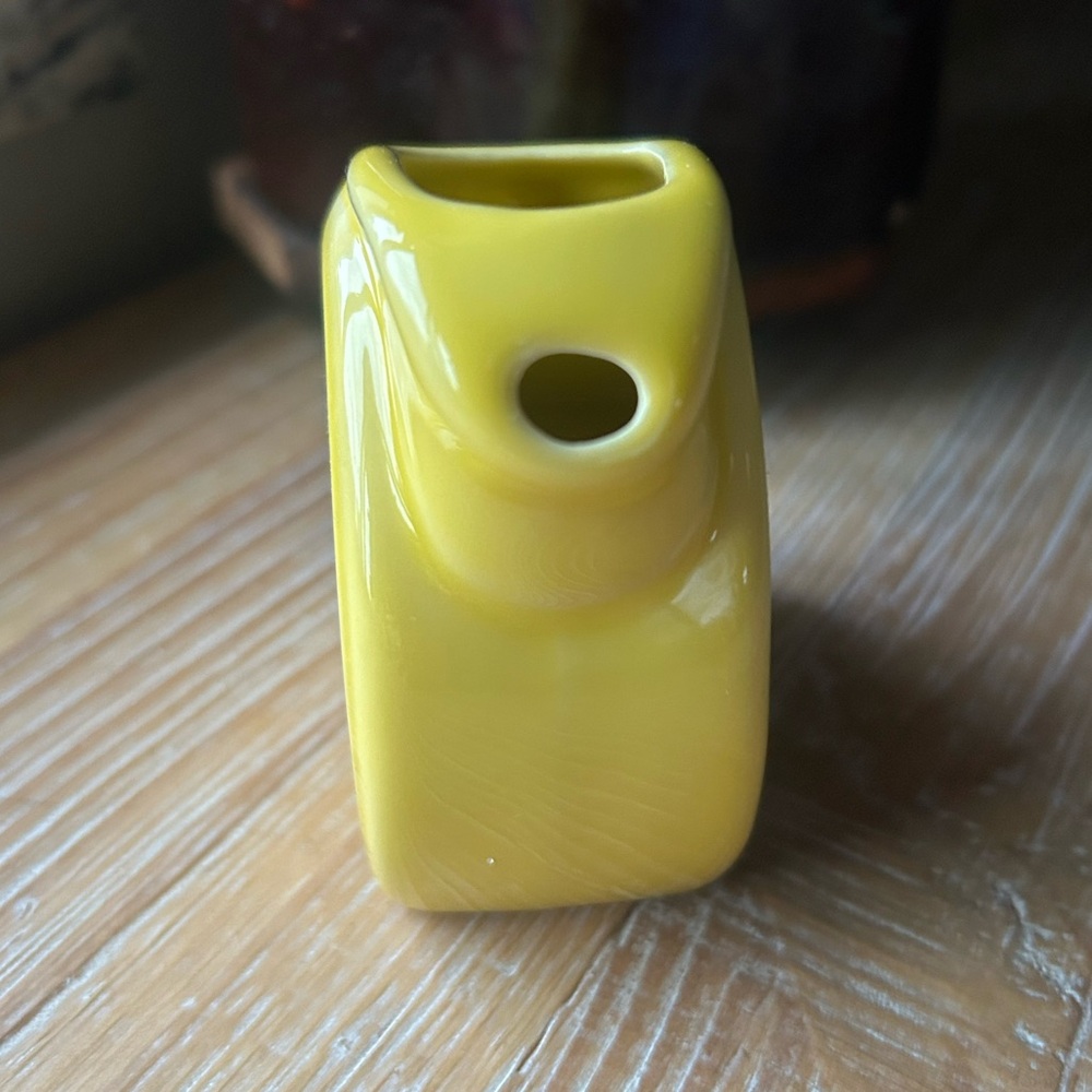 Fiesta Ware Homer Laughlin Small Mini Disc Pitcher Yellow Retired USA - Picture 7 of 11